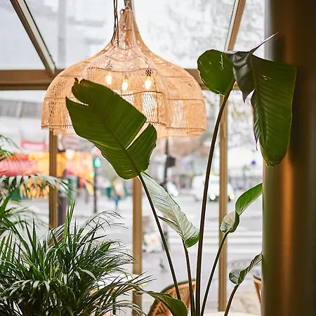 Eugénie 4* Paris