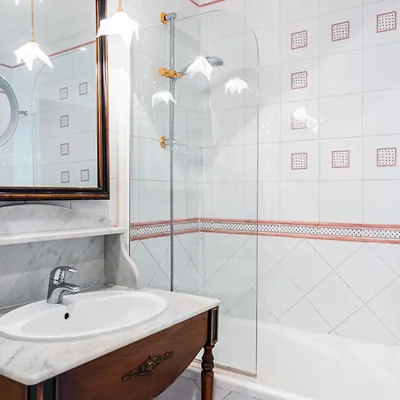 Eugénie Hotel Paris