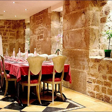 Eugénie 4* Paris