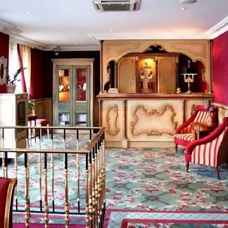 Hotel Maison Eugenie 4*
