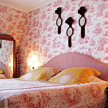 Eugénie Hotel 4*