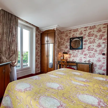 Eugénie Hotel 4*